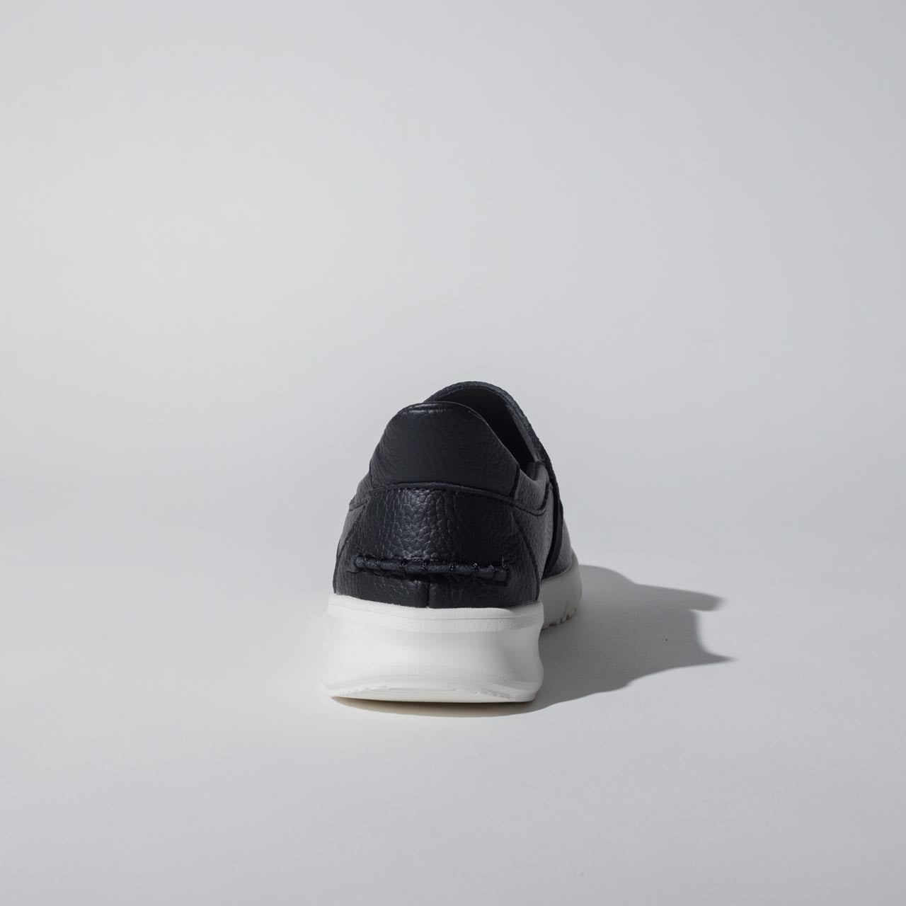 スリップインスニーカー oak BLACK