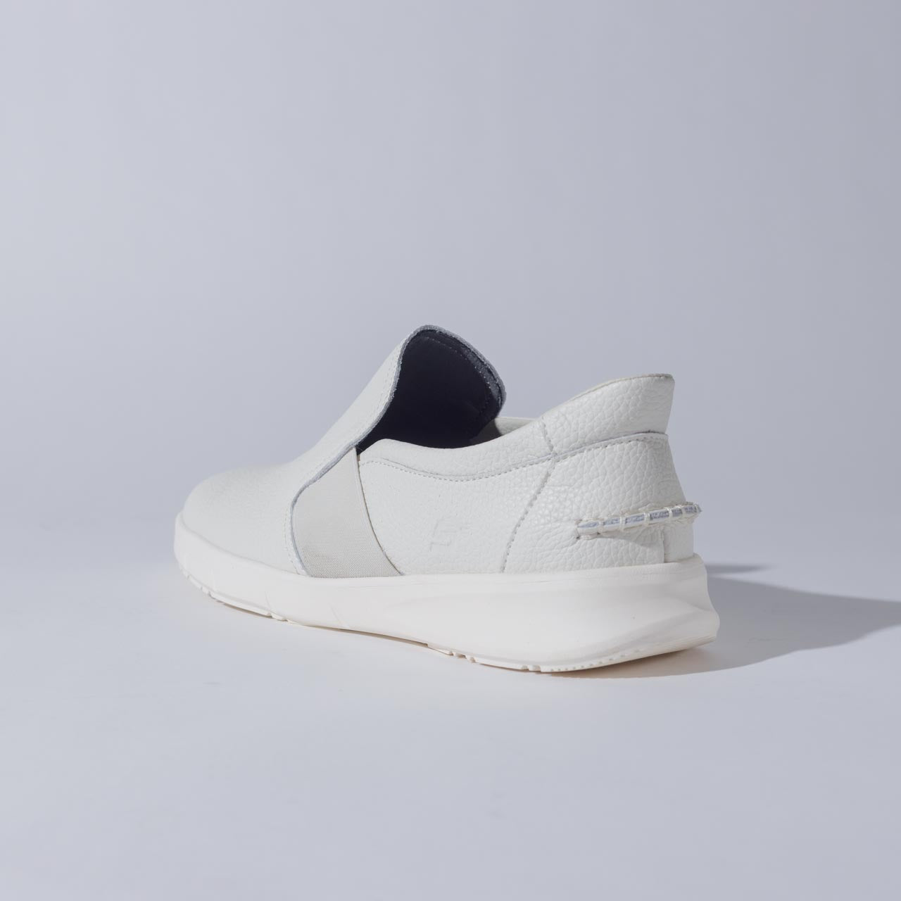 スリップインスニーカー oak White