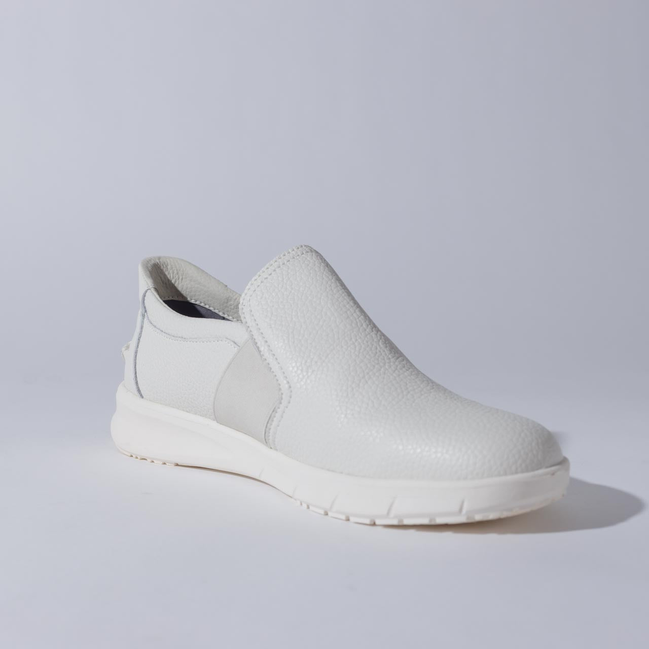 スリップインスニーカー oak White